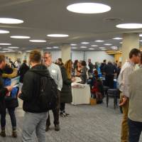 Overview photo of the room at the Academic Major Fair.